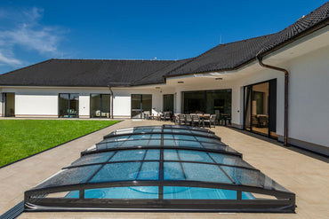 Uima-altaan katt Infinity 4×8 Kirkasmuovi