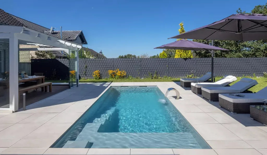 Leisurepools Precision High Waterline 3,2×5,1-8,1m, 1,5m syvä