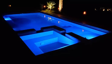 Modern Leisurepools Limitless pool med integrerade sittplatser för begränsat utrymme