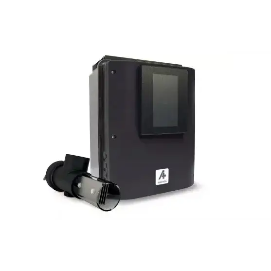 Brilix Hidrolife saltklorinator med svart rektangulär enhet och skärm