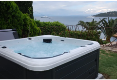PassionSpa Relax -poreallas – Pure Collection, valkoinen ja musta, kupliva vesi