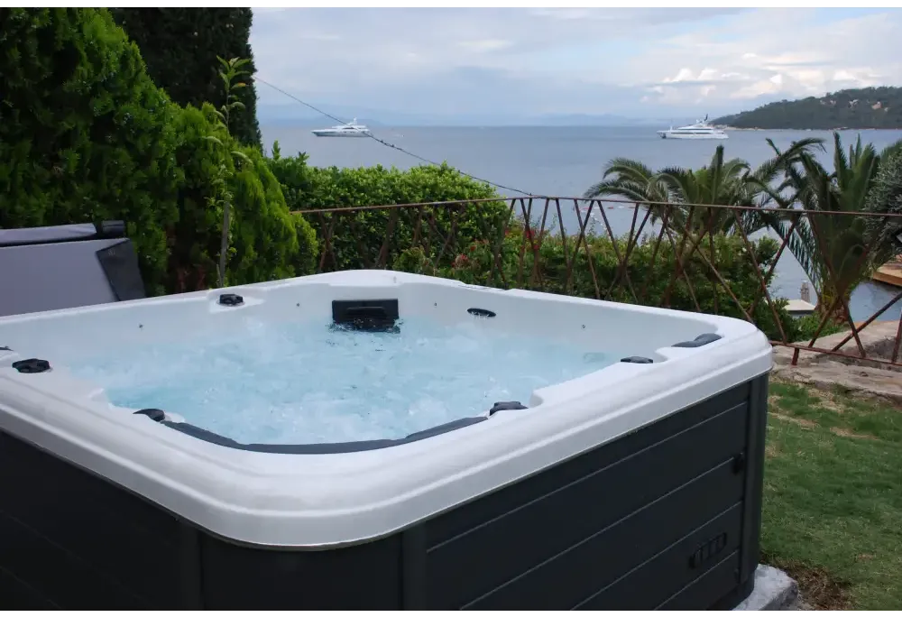 PassionSpa Relax -poreallas – Pure Collection, valkoinen ja musta, kupliva vesi