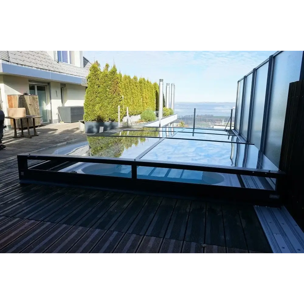 Modern glastak för pooltak Mästare Plus med svart ram