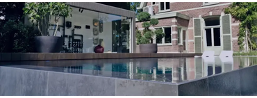 Pooltime Exclusive Infinity -allas – turkoosi vesi, mustat laatat